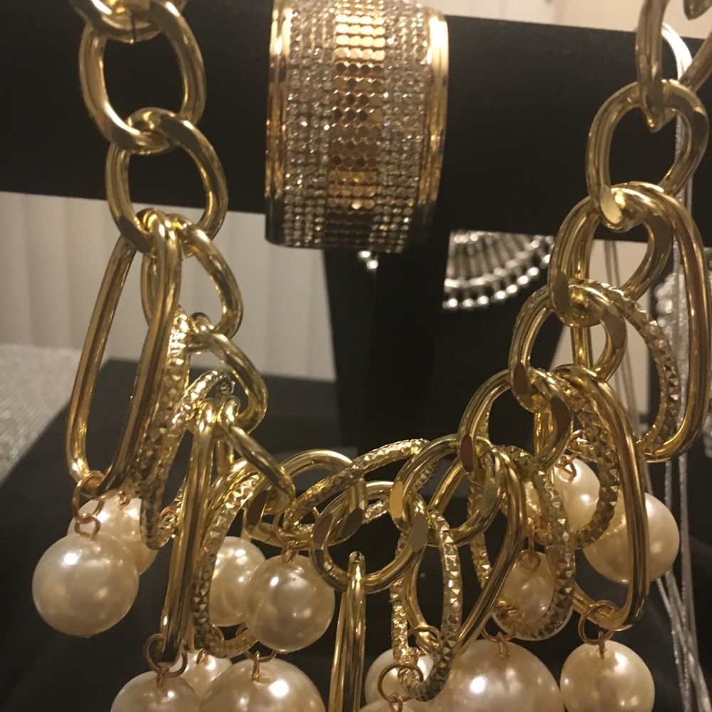 Necklace and bracelet